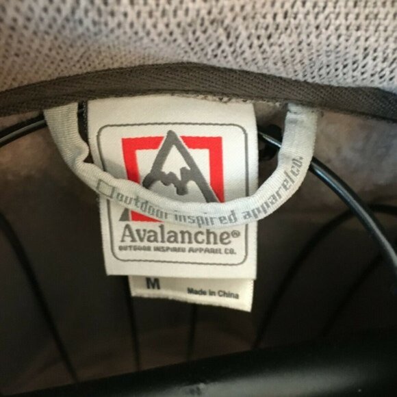 Avalanche Men's Cedar Bay Jacket 360-gram Gray Size Medium NEW MSRP $109.95 - Picture 8 of 10